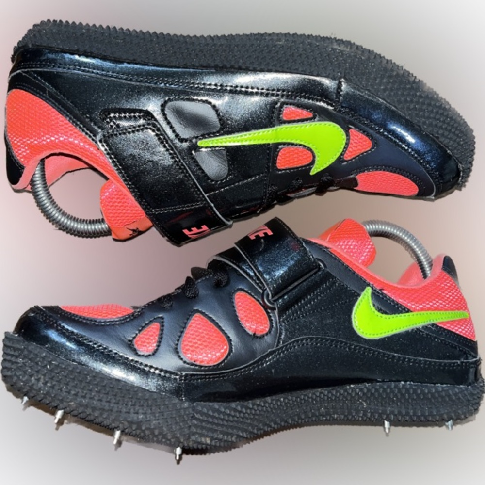 Men's Nike Zoom HJ Ill
High Jump 317645-036 Cleats Size 9 Condition: Like New
